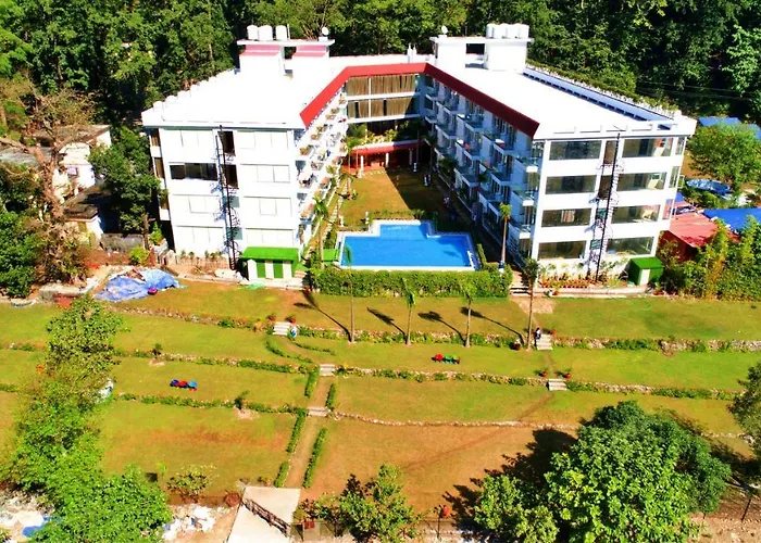 Avenue 18 Resort
